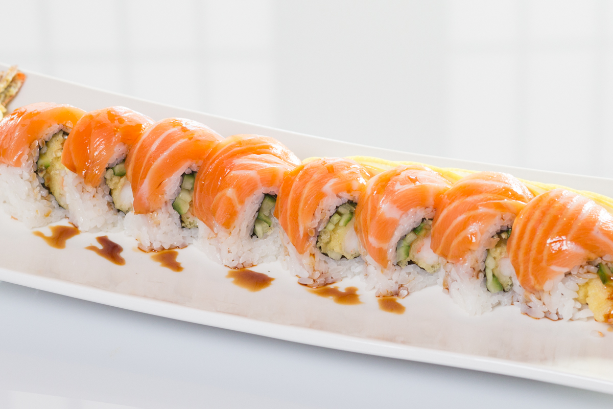 Crazy Salmon Sushi Roll 6 Pieces